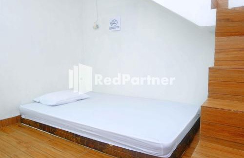 Makassar Hotel | Guest House Bibong Makassar Mitra RedDoorz