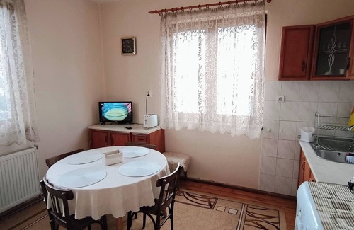 Razlog Apartment | Guest house 'Bozhana" is in a small town at the foot of Pirin mountain.