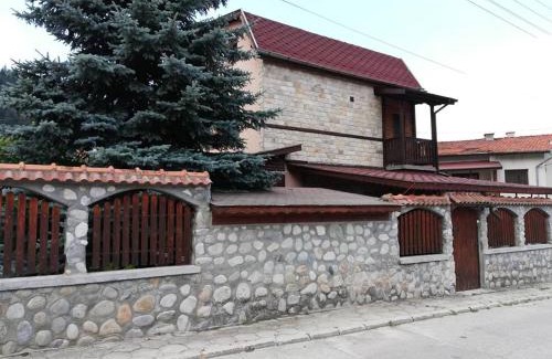 Samokov House | Guest House Diva Reka