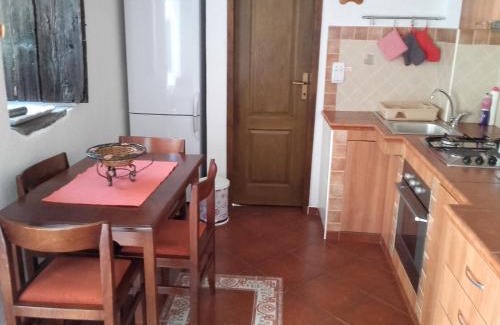Perast House | Guest House Dragutinovic