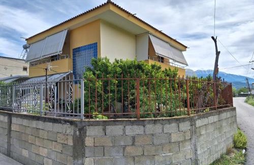 Berat House | Guest House Edison