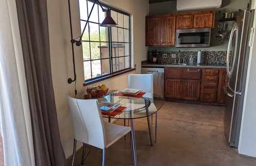 Casas Adobes House | Guest house - everything you need