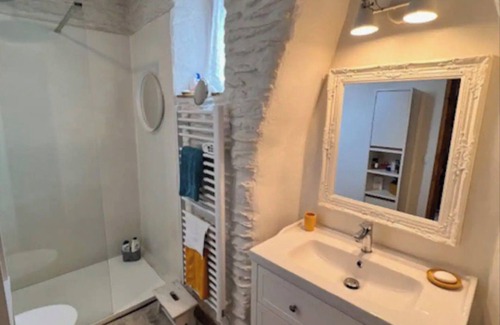 Saint-Paul-la-Coste House | Guest House 'Chambre Cévenole' with Shared Pool, Wi-Fi and Air Conditioning