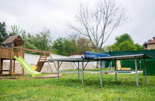 Radomir Villa | Guest House Galabnik, Bulgaria