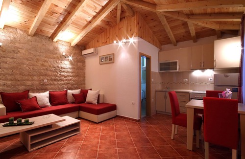 Blizikuce House | Guest House Harmonia