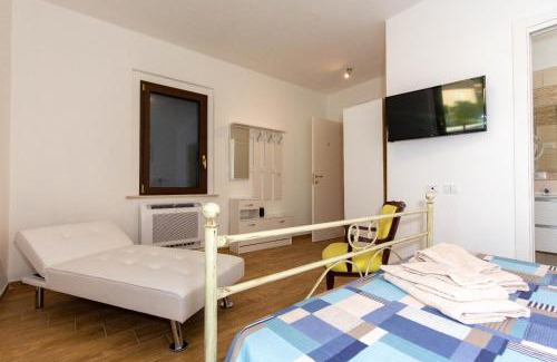 Elice House | Guest House - I Salici