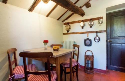 Saint-remy-de-provence House | Guest House in Monferrato with Wine Tasting