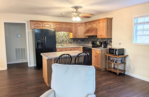 Drake Apartment | Guest House in the Country