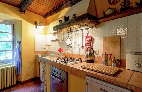 Saint-remy-de-provence Other | Guest House in Monferrato with Wine Tasting
