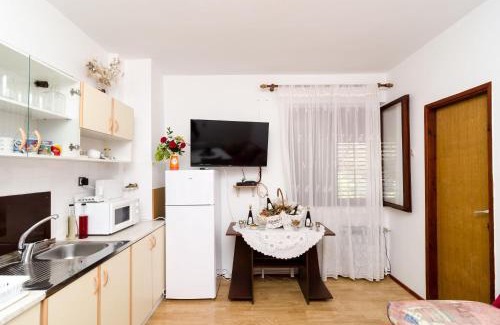 Banici House | Guest House Kola