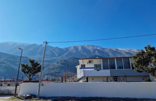 Albania House | Guest House KrisHen