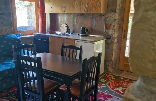Dardhe House | Guest House Ktona