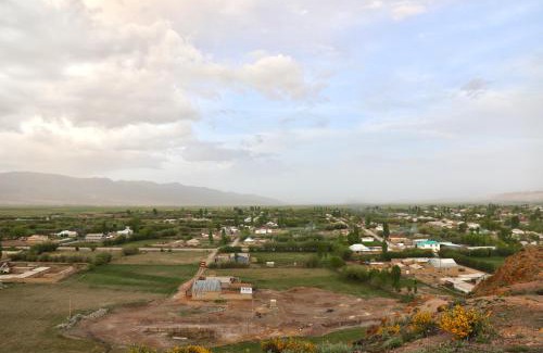 Naryn Region House | Guest House Kyzyl Dobo