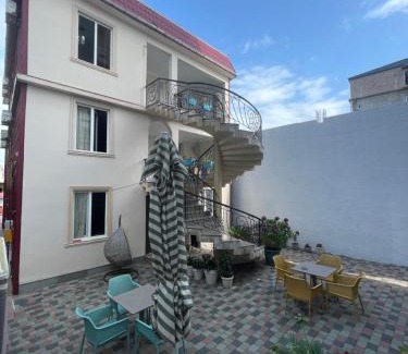Kobuleti House | Guest House Leonardo