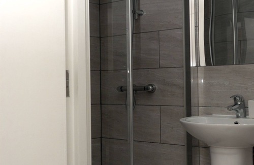 Streatham House | Guest House London