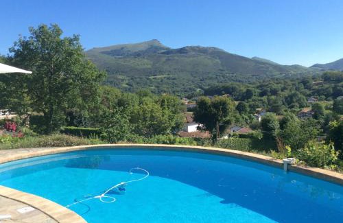 Ascain Bed & Breakfast | Guest house Maison Iratzean