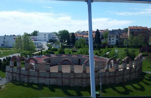 Obzor House | Guest House Marty