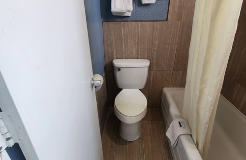 Carthage Hotel | Guest House Motel