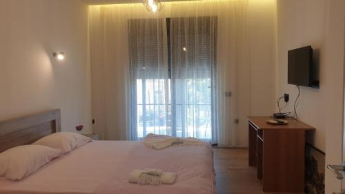 Gjerana House | Guest House Muslica