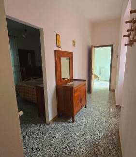 Gaggio Montano Apartment | Guest house Pietracolora