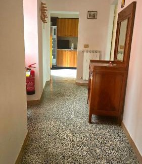 Gaggio Montano Apartment | Guest house Pietracolora