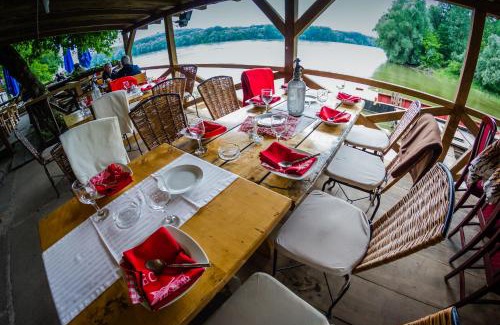 Svajcarnica House | Guest house Pikec