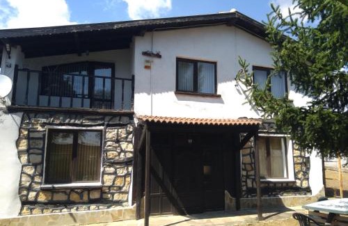 Suvorovo House | Guest House Poli