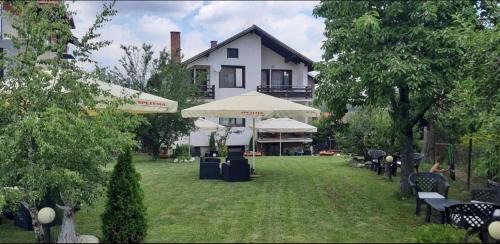 Dobrinishte House | Guest House Raffe