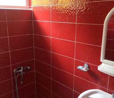 Ambrolauri House | Guest House Shavnabada