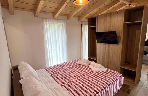 Sakës House | Guest House Si n'shpi tande - Mrizi i Zanave