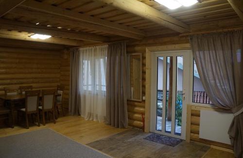 Shaian Cabin | Guest House Smerichka