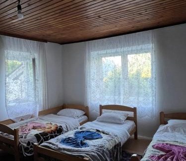 Vusanje House | Guest House Ulaj