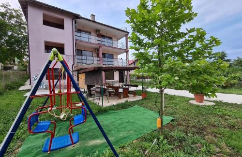 Bliznatsi House | Guest House Villa Penchevi