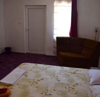 Ezerets House | Guest House Viola