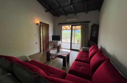 Permet House | Guest House Vjosa