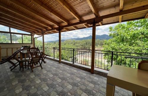 Permet House | Guest House Vjosa