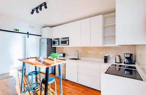 Sao Sebastiao da Pedreira House | Guest Inn 2 Boutique House