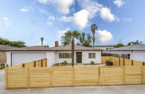 Santee House | Guest Quarter, separate entrance, free parking