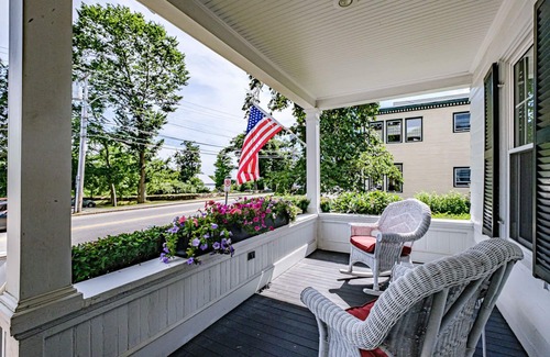 Freeport Bed & Breakfast | Guest room with private bath and gourmet breakfast served daily