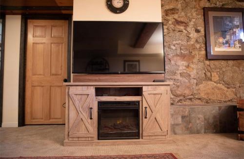 Murray Apartment | Guest Suite at The Red House basement attached with private entrance