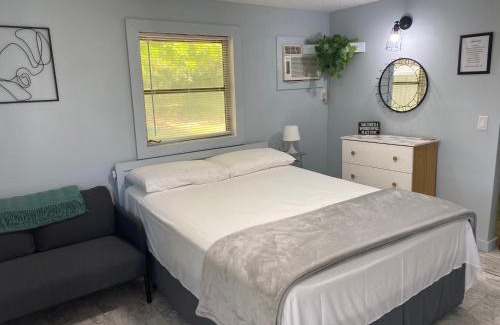 Interchange Square Apartment | Guest Suite at Turkey Creek - 1 bedroom suite