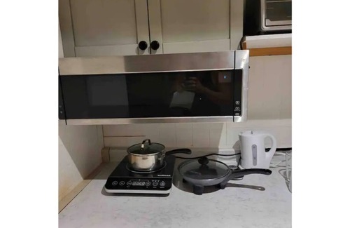 Hurontario Apartment | Guest Suite in Mississauga