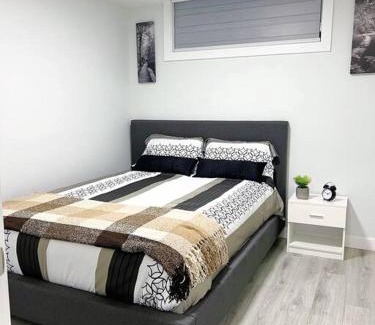 Southwest Edmonton Apartment | Guest Suite in SouthWest Edmonton