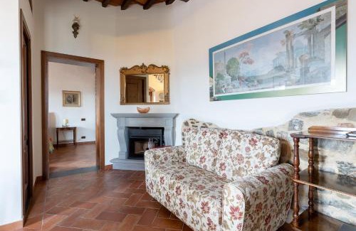 Carmignano Apartment | GuestHost - Lovely Apt with Panoramic Terrace