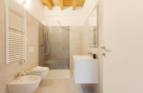 Barona Apartment | GuestHost - Modern Apartment in Milan with Balcony