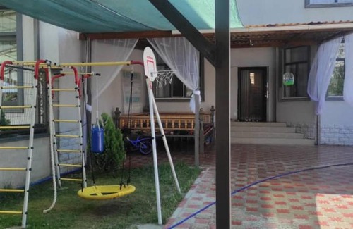 Bishkek House | GUESTHOUS