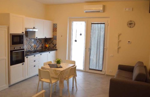 Santo Stefano di Magra House | Guesthouse Perfect Station