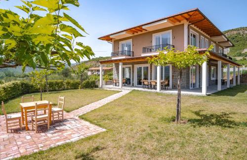 Albania Cabin | Guesthouse Lumo & pool