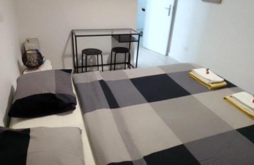 Corroios House | GuestHouse Marialva Park