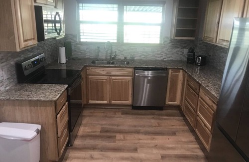Round Rock House | Guesthouse - on 3 Acres Next to Park - Round Rock Getaways